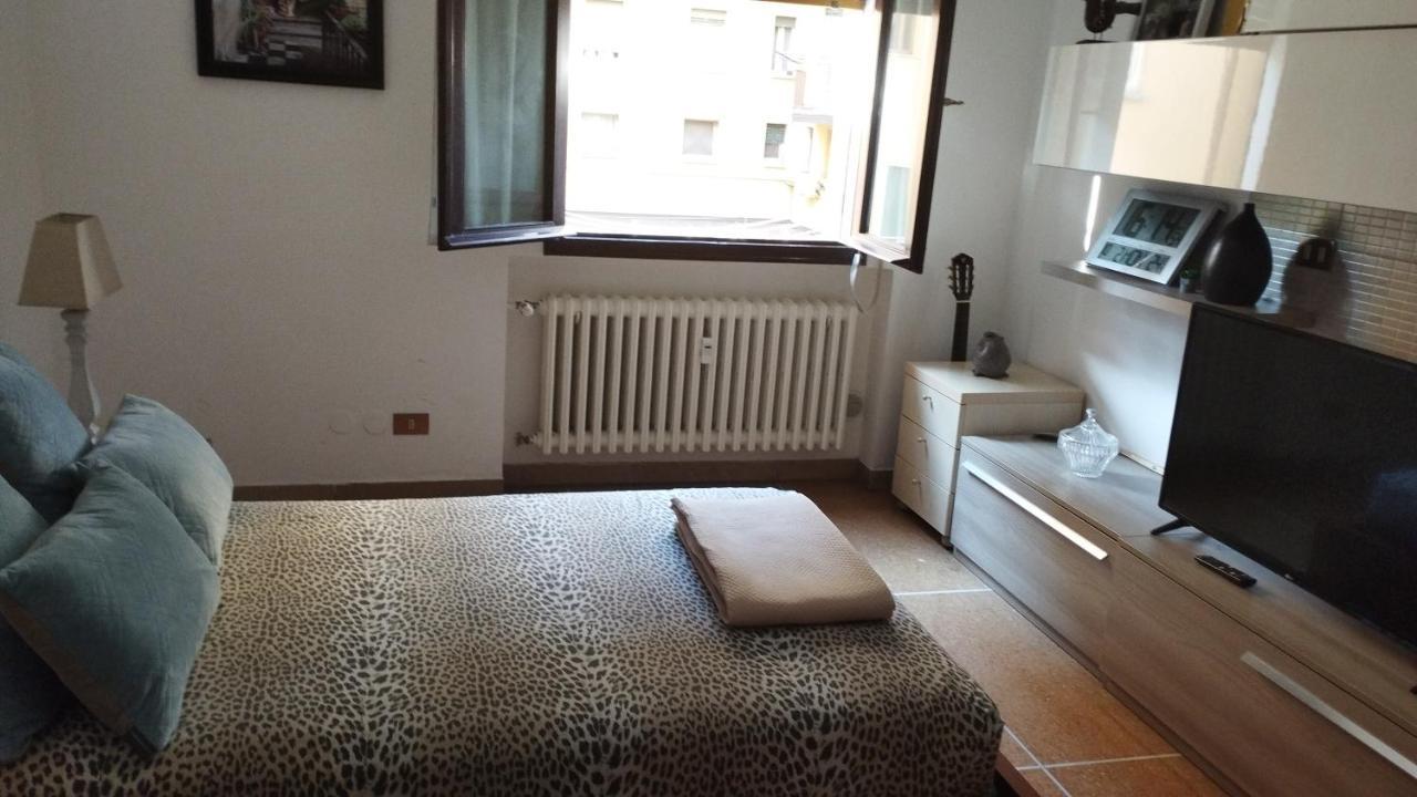 Appartamento Spazioso In Mazzini Bologna Exterior photo
